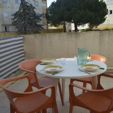 Cap D'agde, 1 Piece, 3 Personnes - Fr-1-249-301 Daire Agde