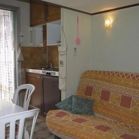 Cap D'agde, 1 Piece, 3 Personnes - Fr-1-249-301 Daire Agde